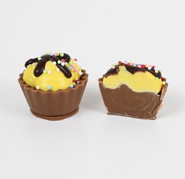 Banana split sundae