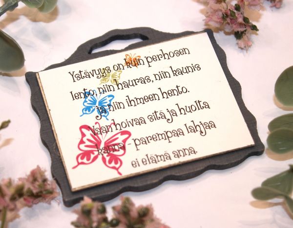 Johan magneetti perhosen lento